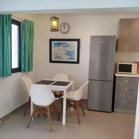 Apartment Mono & - Two Bedroom *